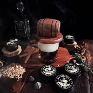 Zestaw do wędzenia whisky i innych napojów z ciemną, baryłkową wędzarnią i 6 aromatami